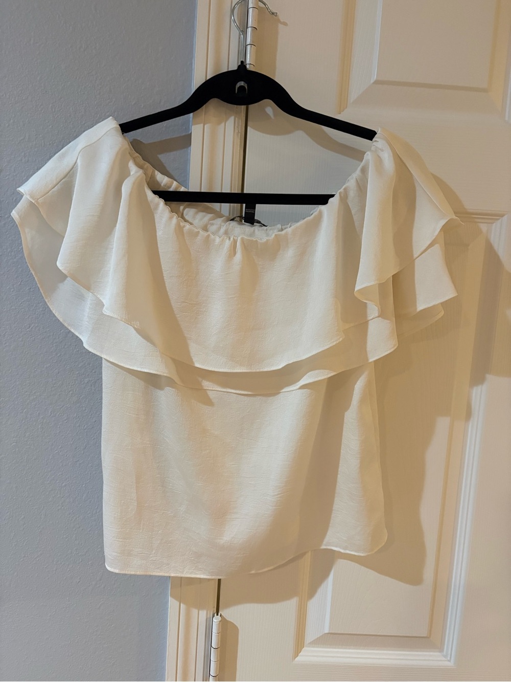 Express White Off-Shoulder Ruffle Camisole